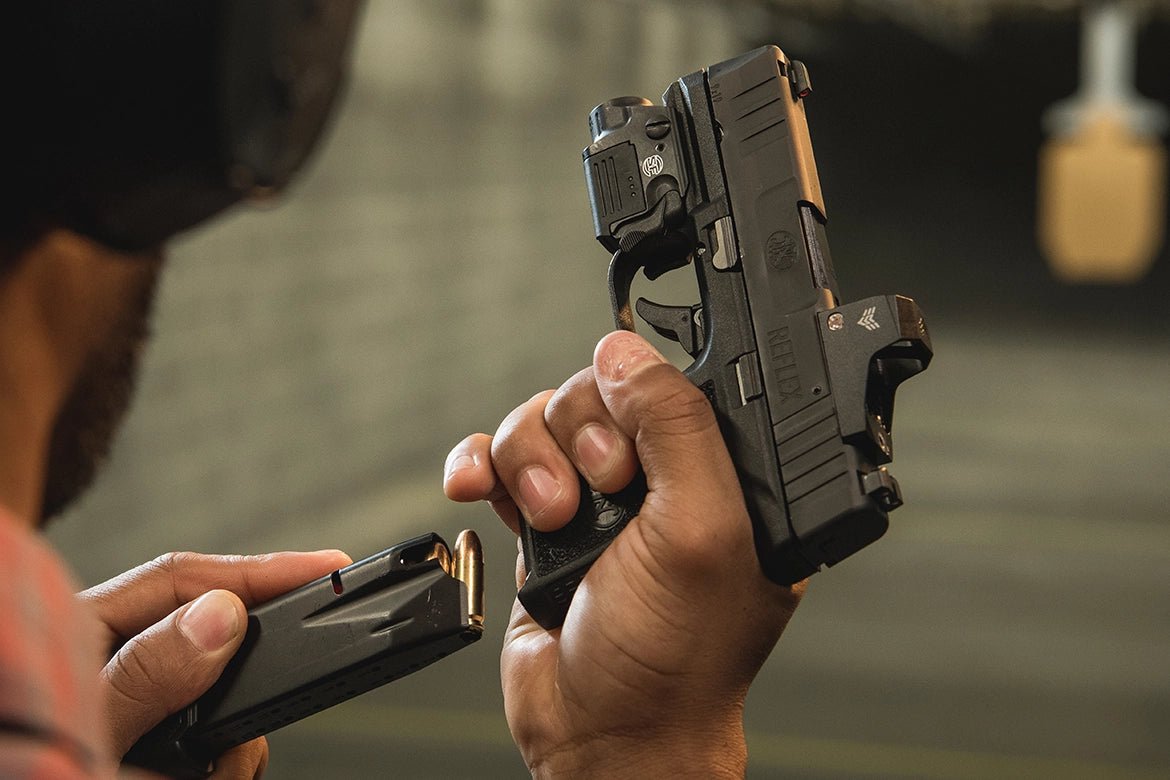 FN Reflex : A First Look at the Micro Compact Offering fr...